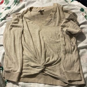 So V-Neck sweater with cross tie in front